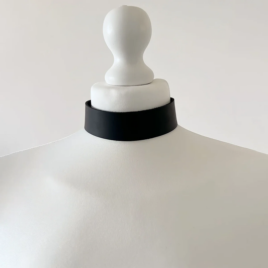 Women's Fashion Collar Simple Black PU Leather Wide Necklace Button Collar Daily Wear Accessory Collar