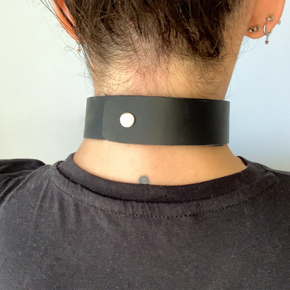 Women's Fashion Collar Simple Black PU Leather Wide Necklace Button Collar Daily Wear Accessory Collar