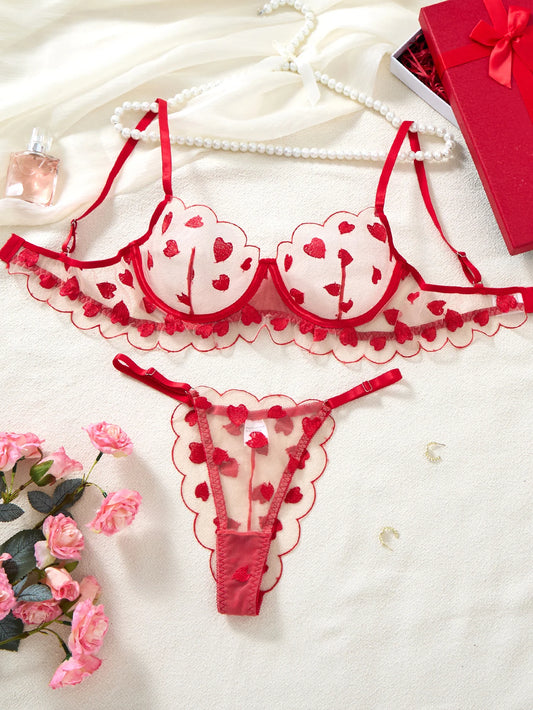 Red heart-shaped girl's sweet lace single-layer sheer embroidered underwear, French-style pure desire ZA825203
